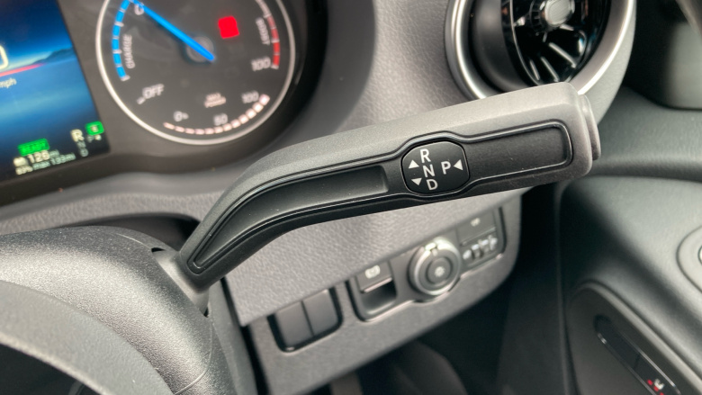 Mercedes-Benz Sprinter E314 L2 Electric Rwd 100kW 81kWh Pro Van Auto